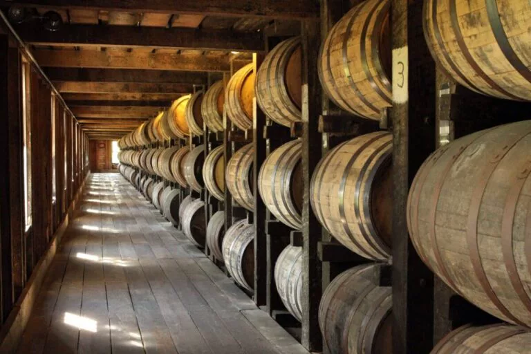 Bourbon barrels along kentucky's bourbon trail