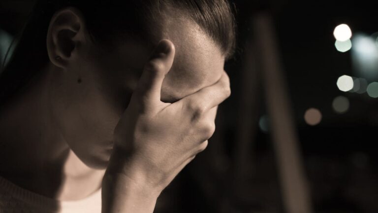 Family grieving the loss of a loved one in a louisville wrongful death case