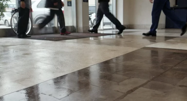 Pedestrians-wet-sidewalk sam aguiar injury lawyers