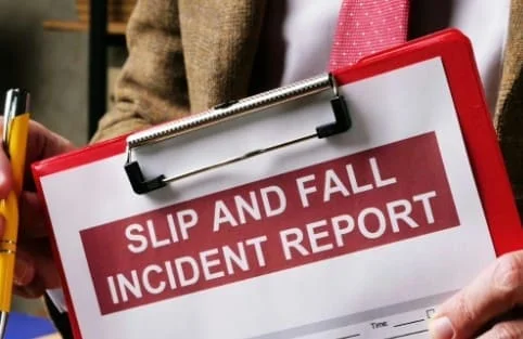 Slip and fall accident on commercial property in louisville