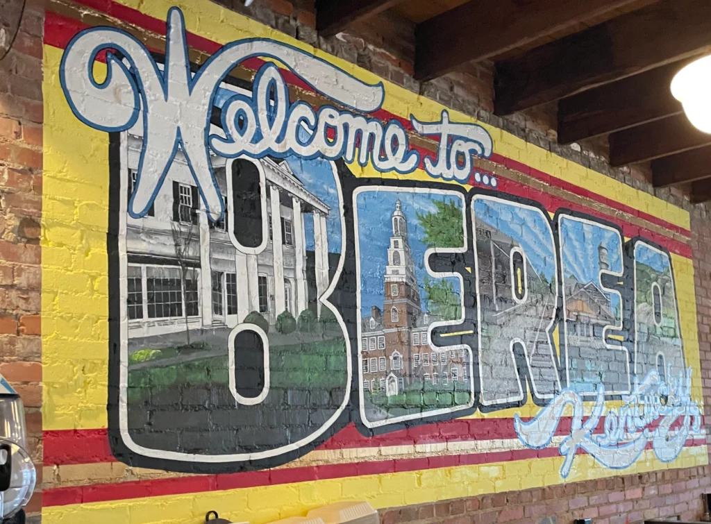 Welcome to Berea mural painted on a brick wall