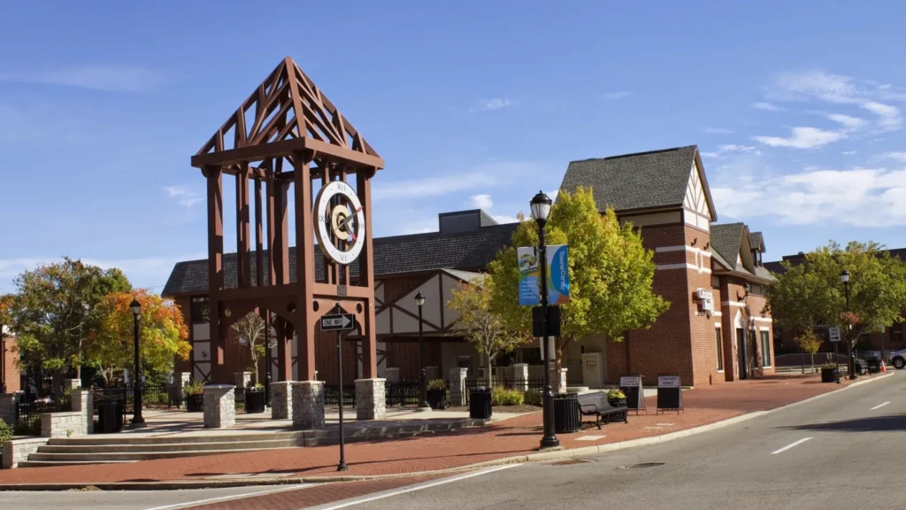 Fort Thomas Kentucky clock tower and City Building on the town square