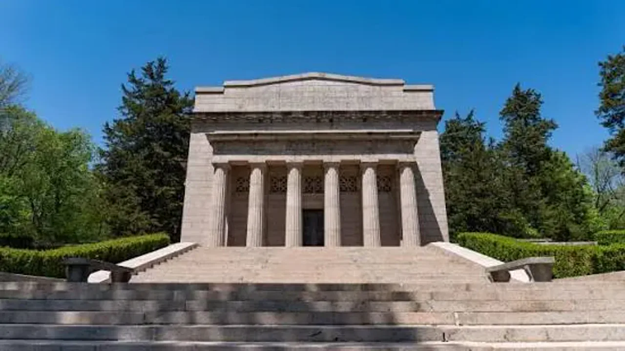 Abraham Lincoln Birthplace memorial building in Hodgenville Kentucky