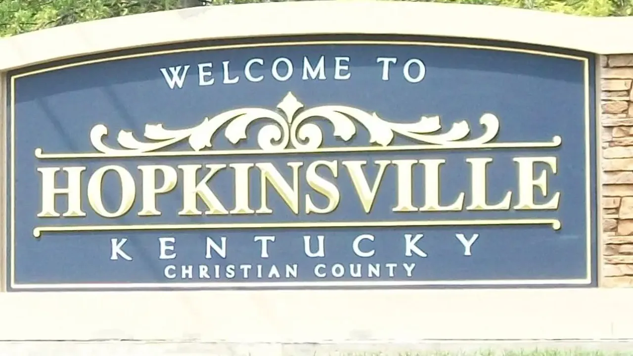 Welcome to Hopkinsville, Kentucky sign set in a stone wall