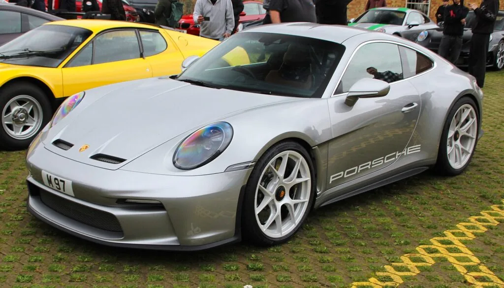 Porsche Center-Lock Wheel Recall