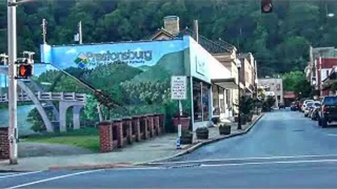 Welcome to Prestonsburg mural on a downtown building in Prestonsburg, Kentucky